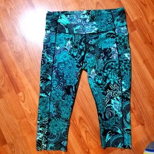 Rare Lululemon capri Memoir teal 12 GORGEOUS